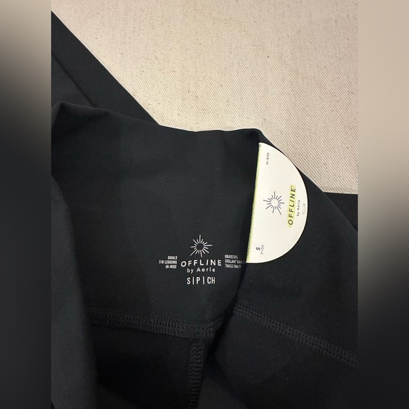 Small Black NWT OFFLINE By Aerie Goals High Waisted Legging 7/8 - Picture 7 of 9